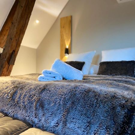 로만스수르아이져 La Tour Yveline B&B 외부 사진