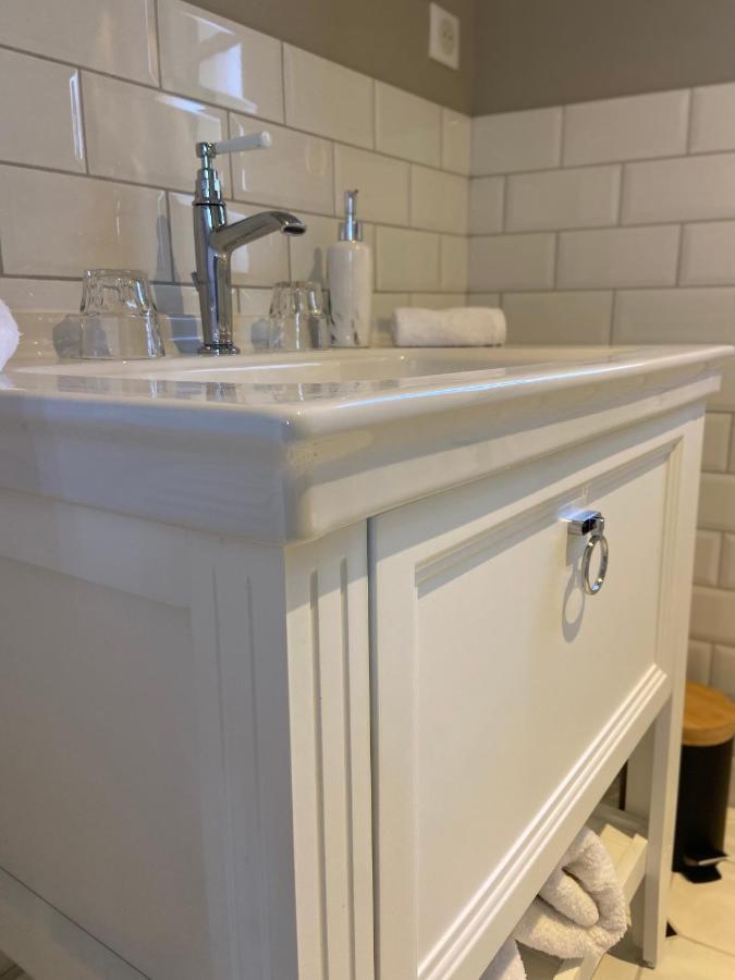 로만스수르아이져 La Tour Yveline B&B 외부 사진