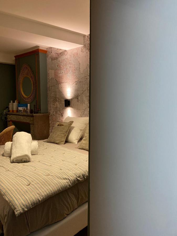로만스수르아이져 La Tour Yveline B&B 외부 사진